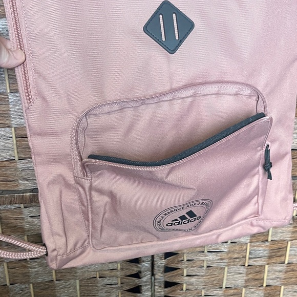 Adidas Drawstring Bag NWT - Picture 4 of 6